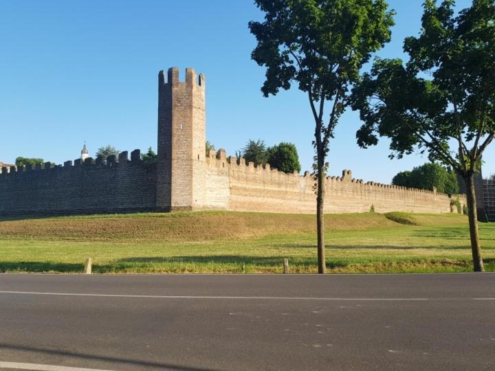 Ostello Citta' Murata Montagnana  Buitenkant foto