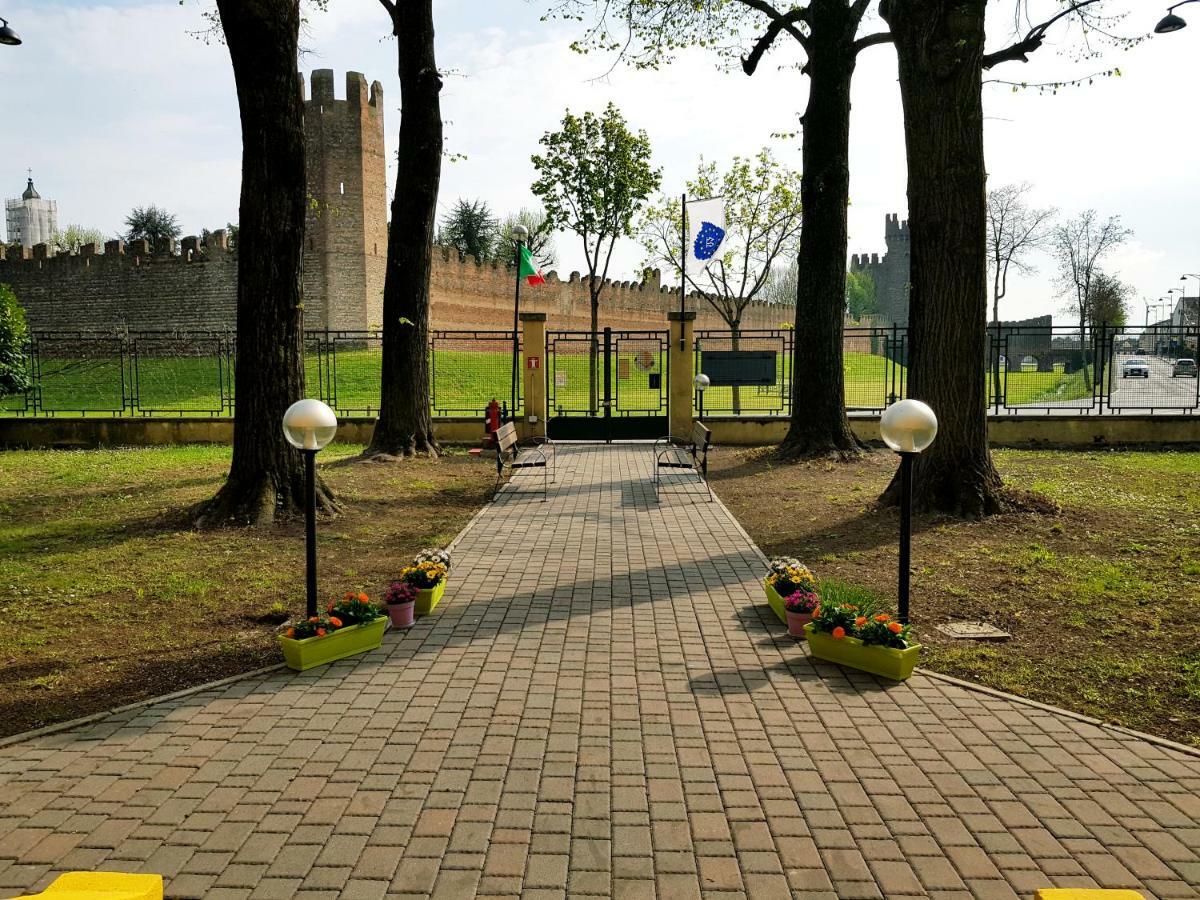 Ostello Citta' Murata Montagnana  Buitenkant foto